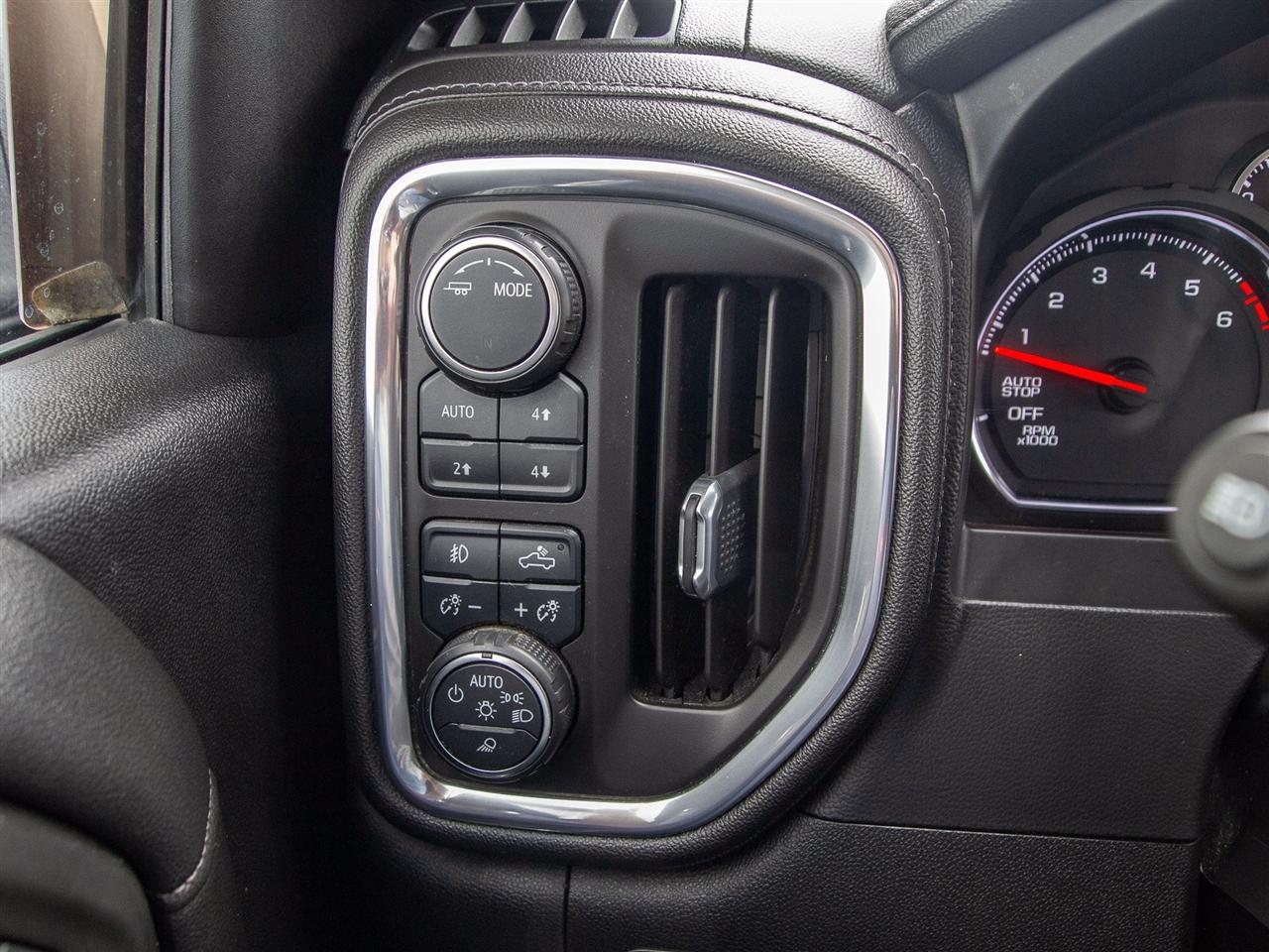 Chevrolet Silverado 1500 4WD Crew Cab 147" LTZ 2020