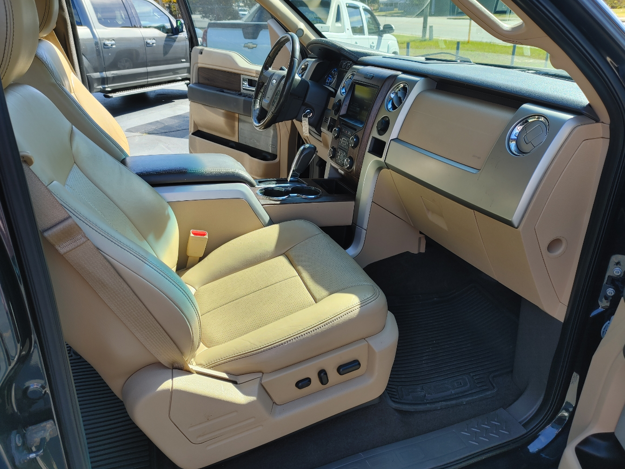 Ford F-150 4WD SuperCrew 157" Lariat 2013 Ford F-150 4WD SuperCrew 157" Lariat 2013
