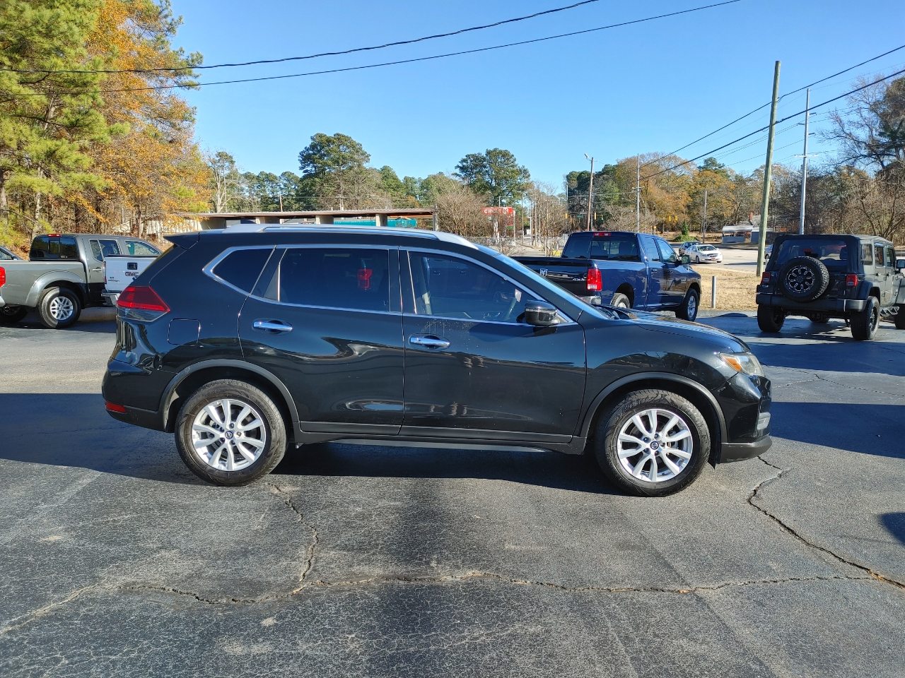 Nissan Rogue SV 2020