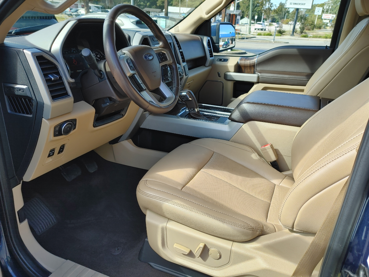 Ford F-150 Lariat SuperCrew Short Box 2WD 2020 Ford F-150 Lariat SuperCrew Short Box 2WD 2020