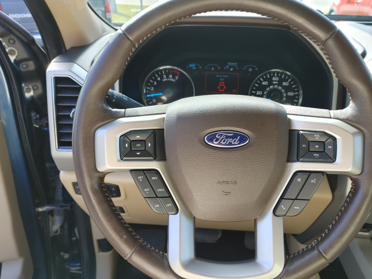 Ford F-150 Lariat SuperCrew Short Box 2WD 2020 Ford F-150 Lariat SuperCrew Short Box 2WD 2020