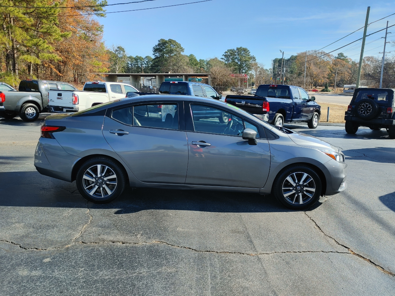 Nissan Versa SV 2021