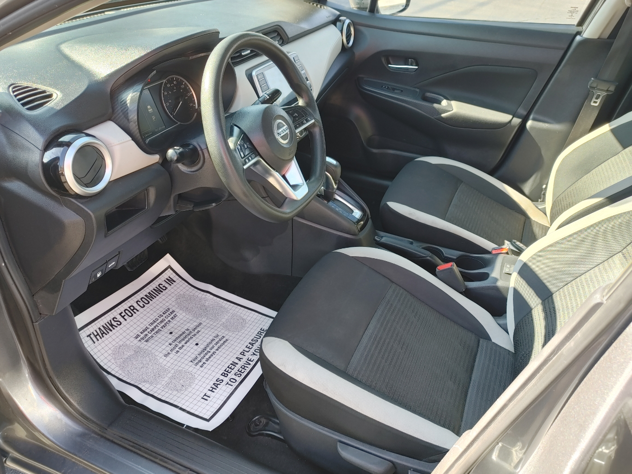 Nissan Versa SV 2021