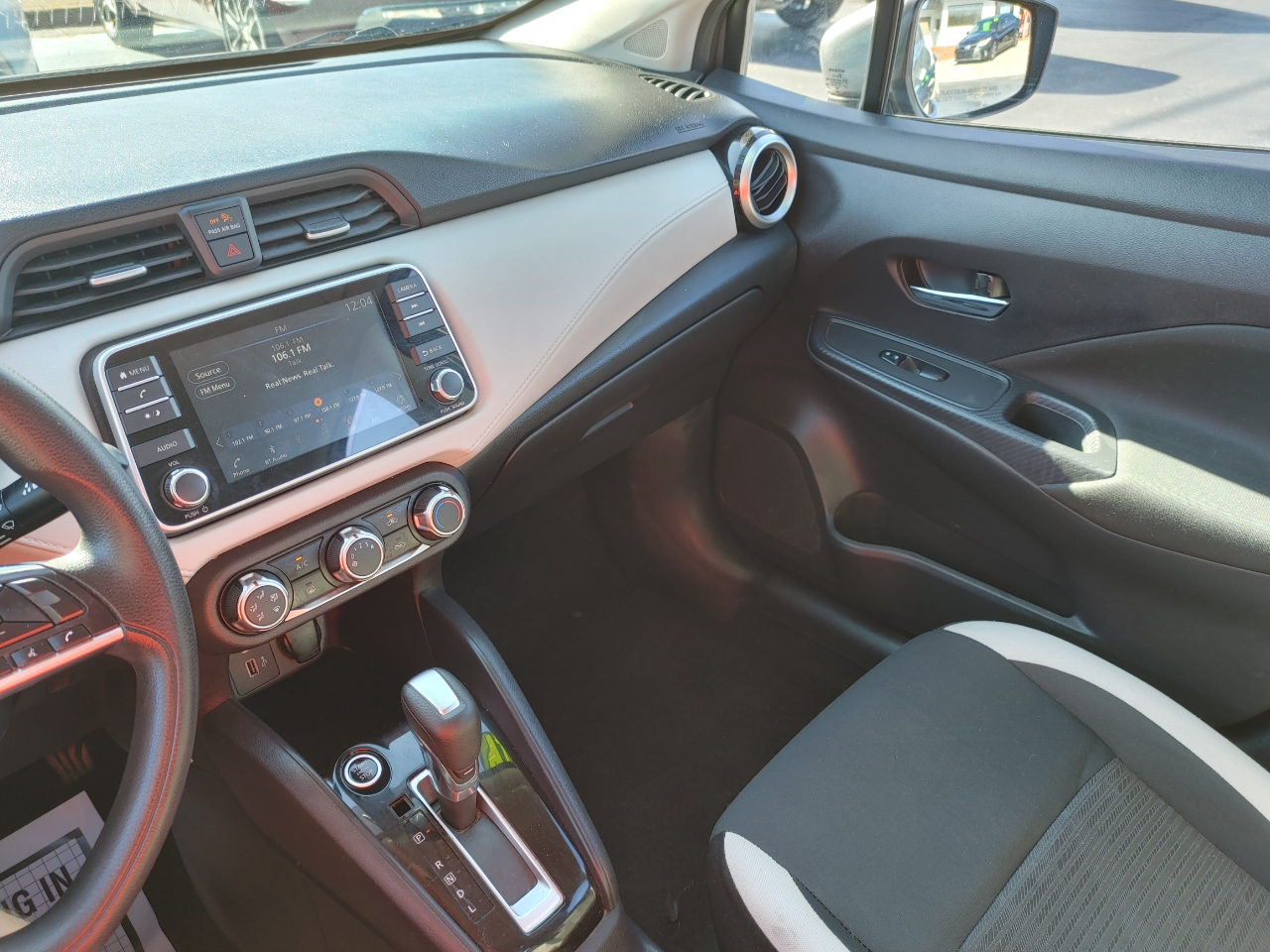 Nissan Versa SV 2021