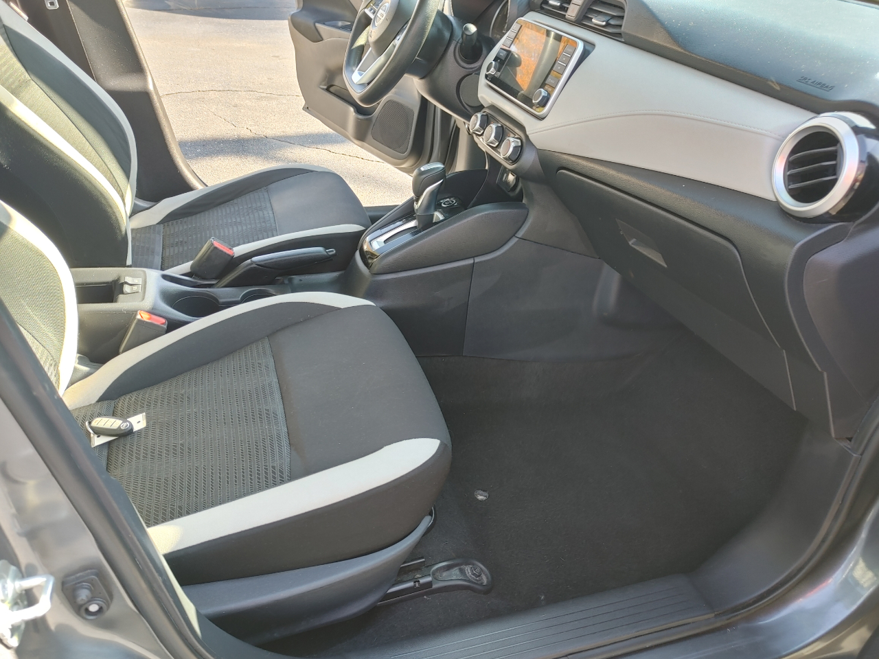 Nissan Versa SV 2021