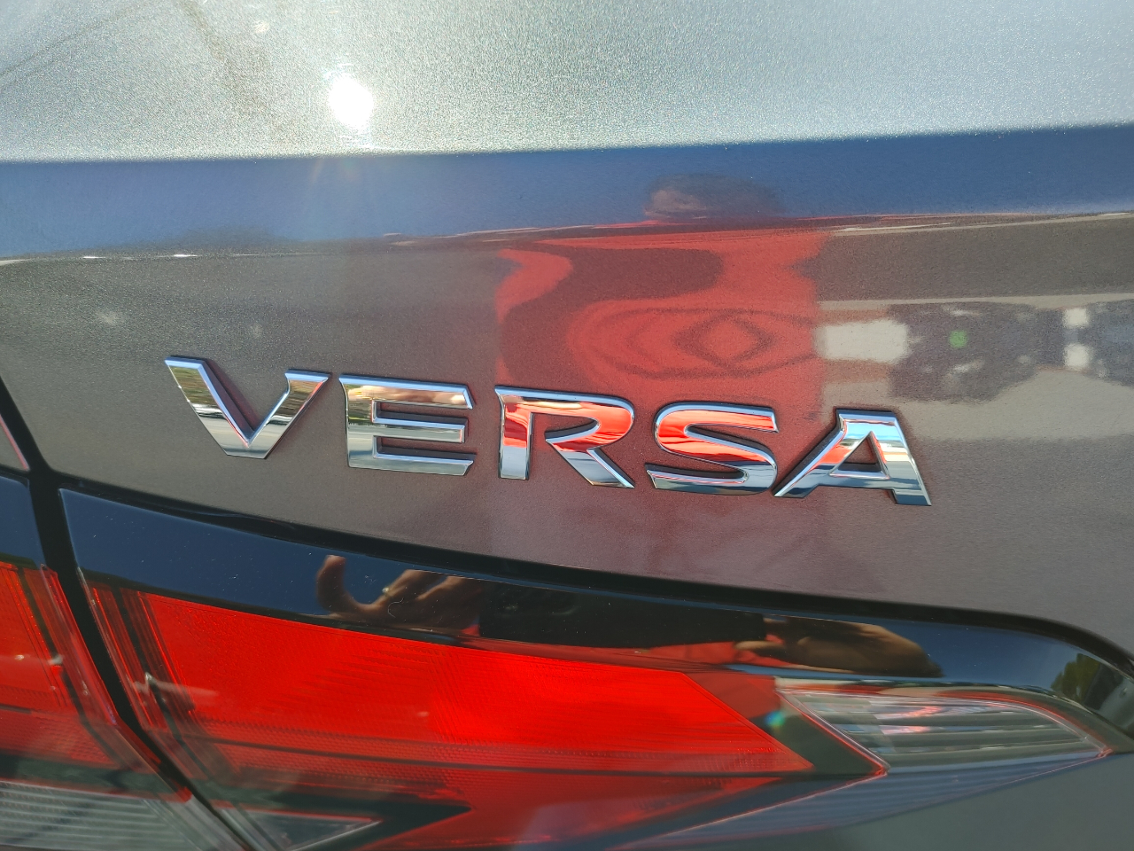 Nissan Versa SV 2021