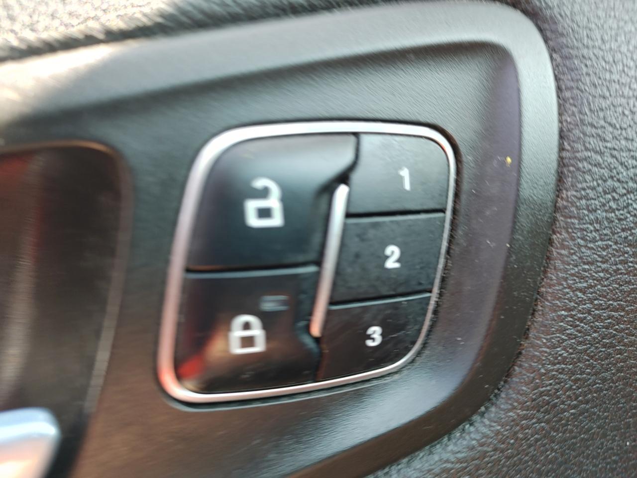 Ford Escape Titanium 4WD 2017