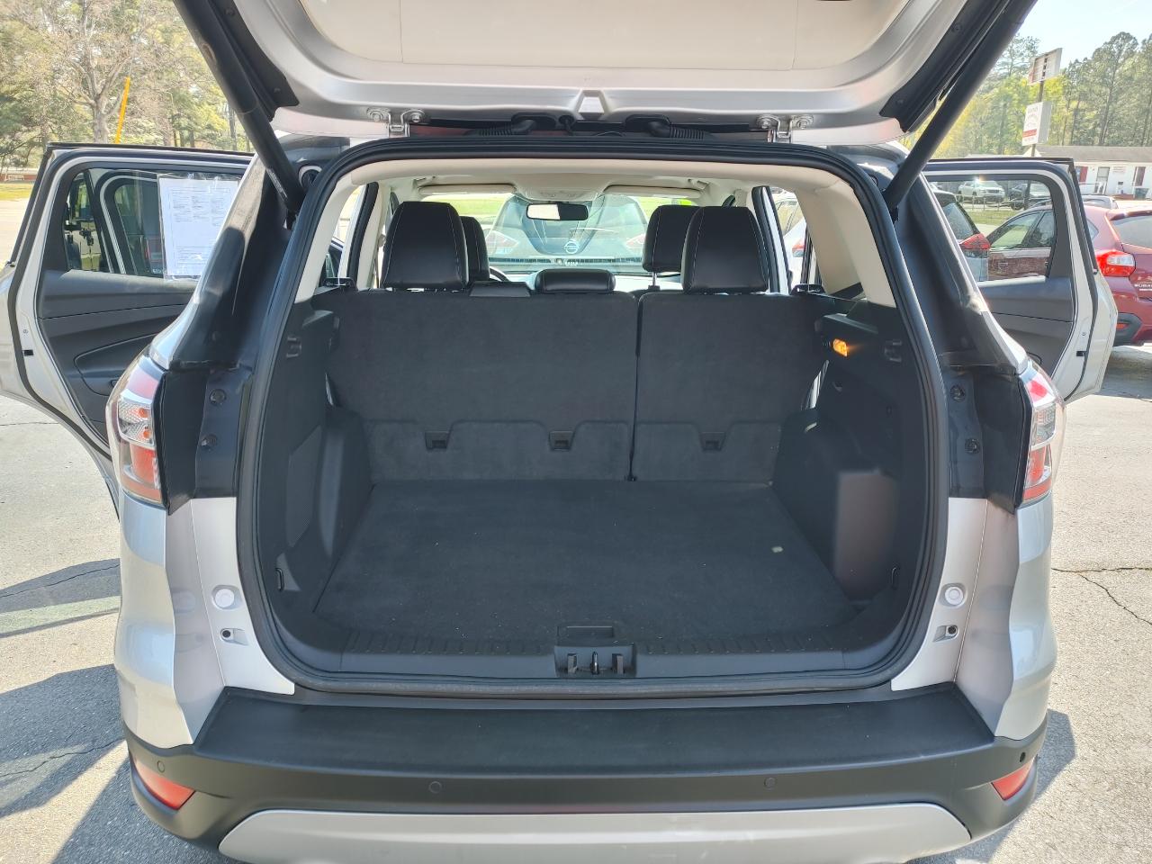 Ford Escape Titanium 4WD 2017