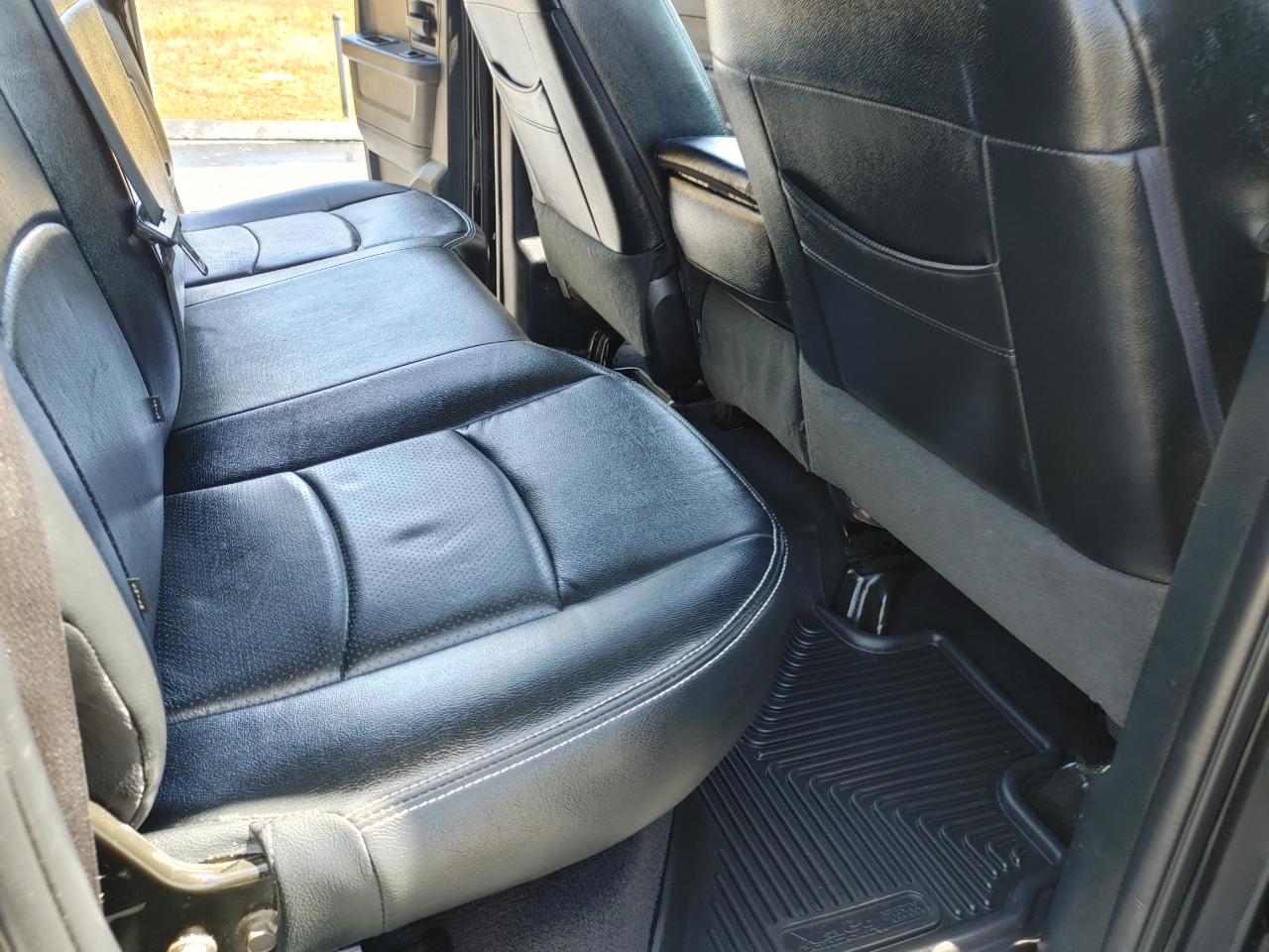 RAM 1500 Express 4x4 Quad Cab 6'4" Box 2017