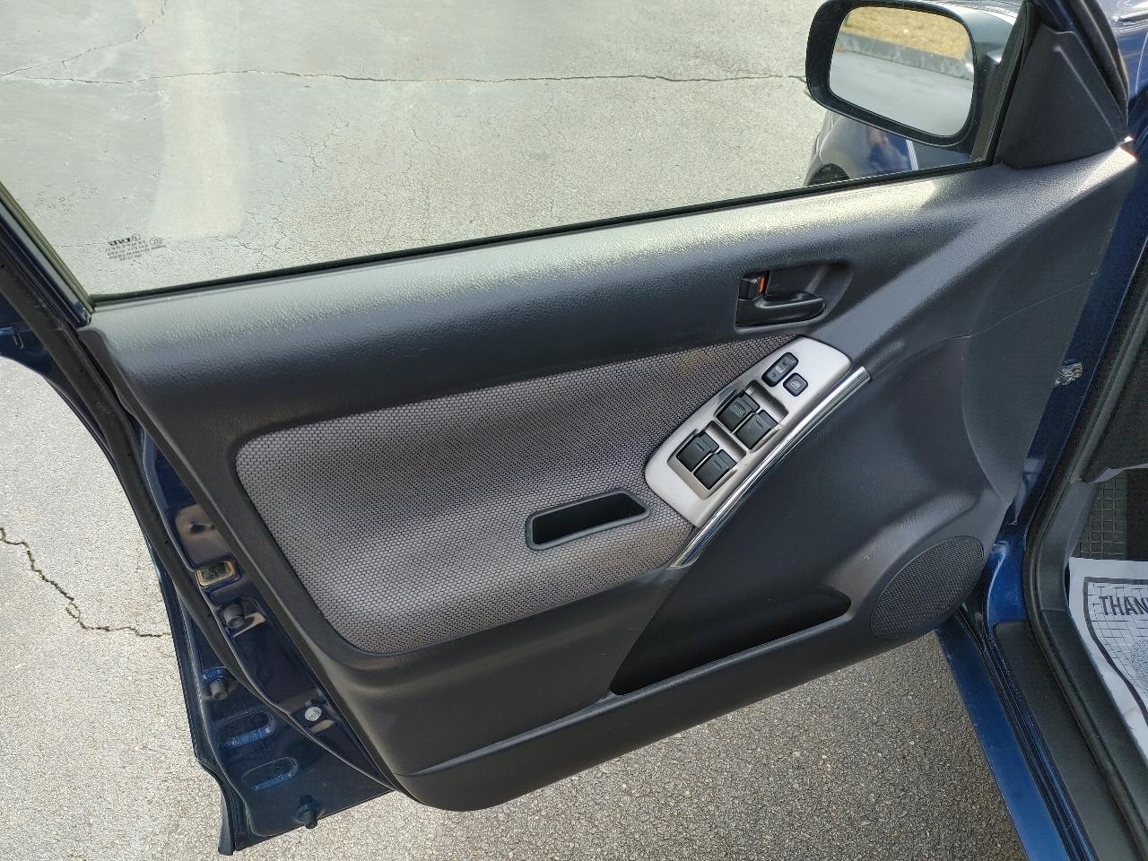 Pontiac Vibe 4dr HB 2004