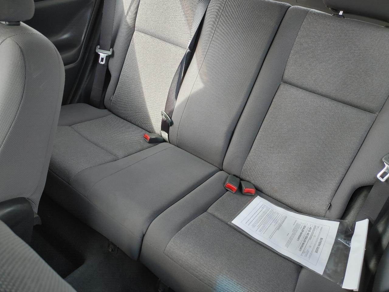 Pontiac Vibe 4dr HB 2004