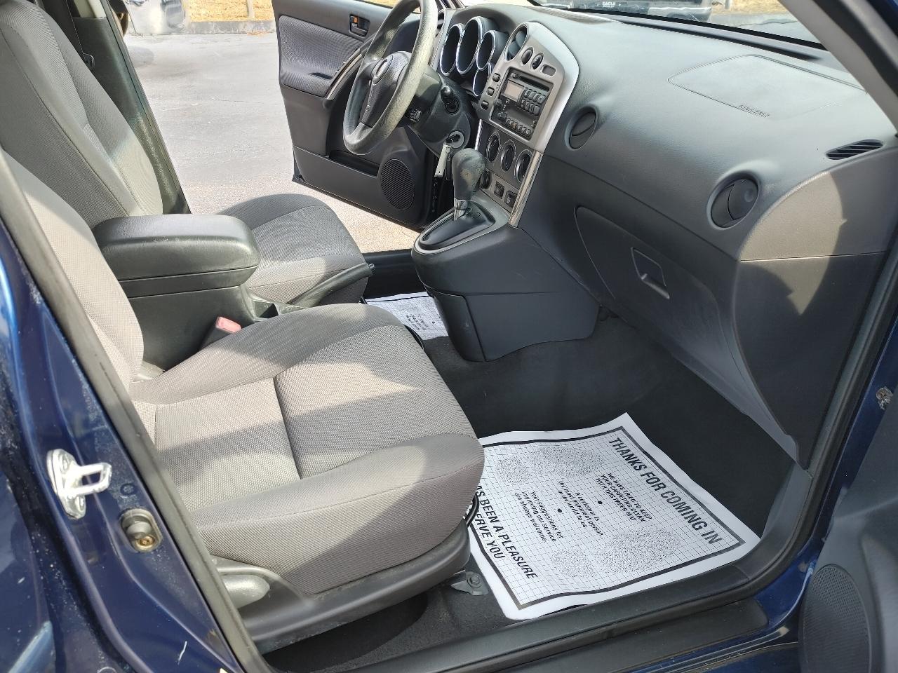 Pontiac Vibe 4dr HB 2004