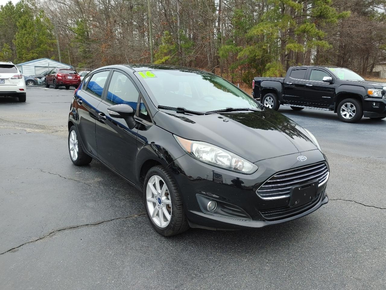 Ford Fiesta 5dr HB SE 2016