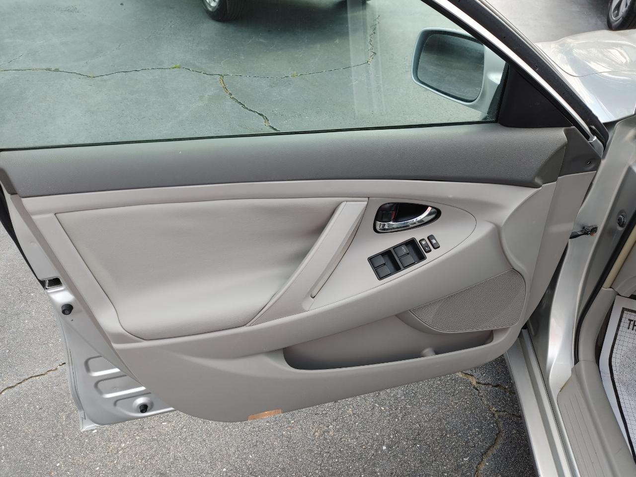 Toyota Camry LE 2007