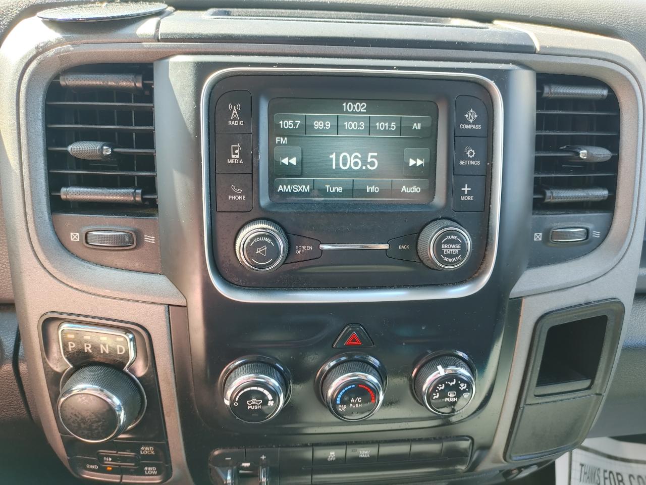 RAM 1500 4WD Crew Cab 140.5" Express 2016