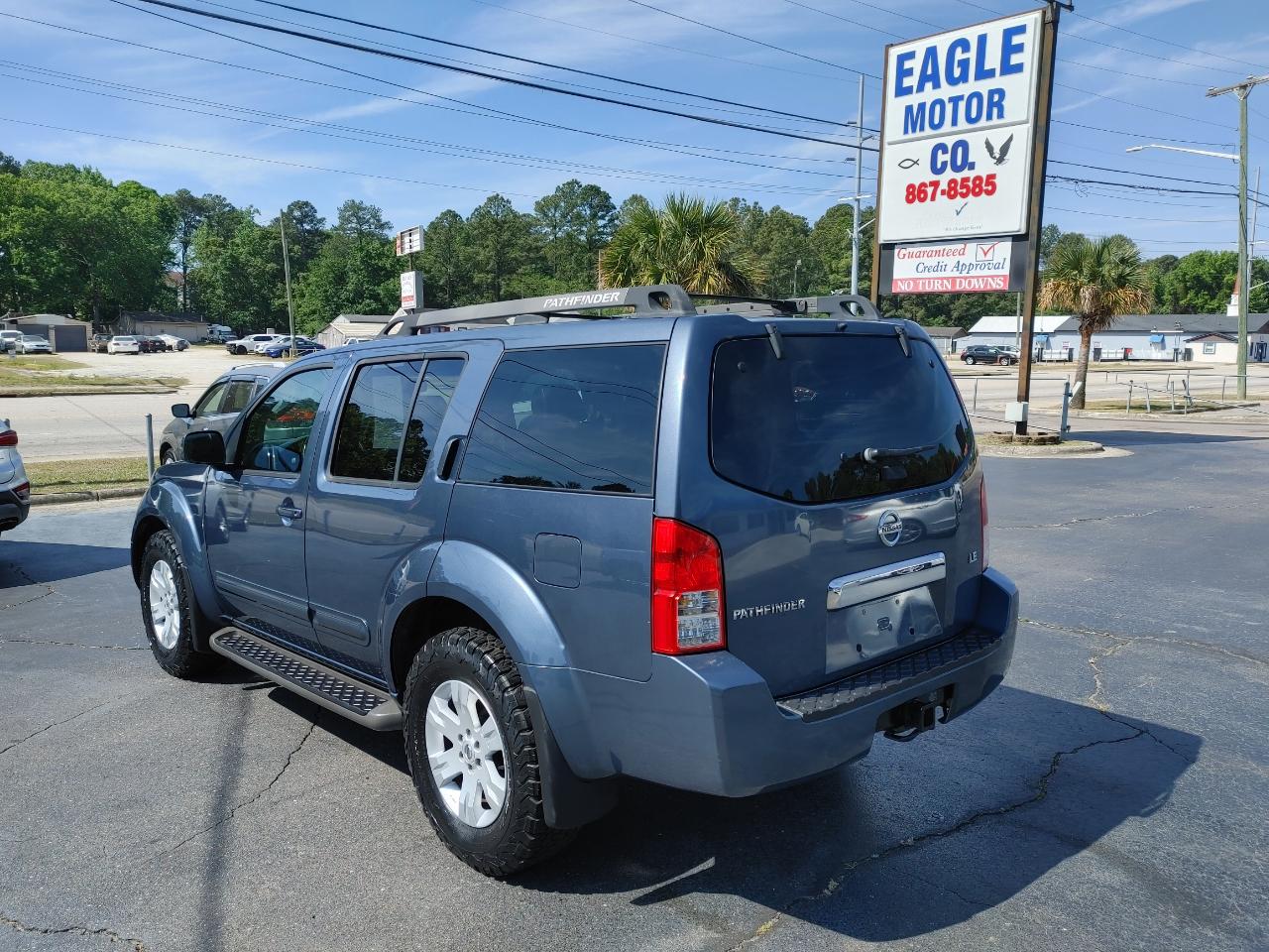 Nissan Pathfinder LE 2007