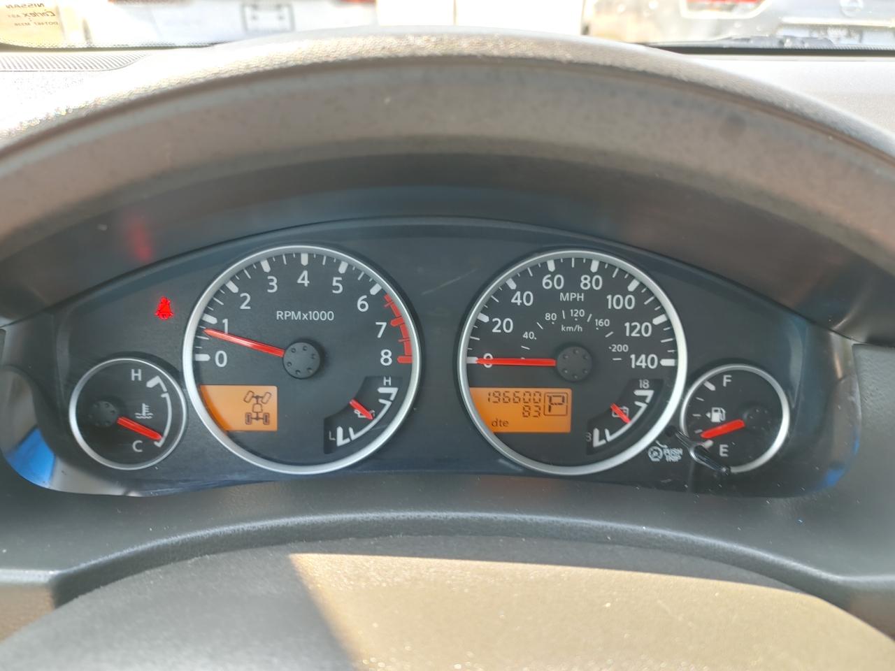 Nissan Pathfinder LE 2007