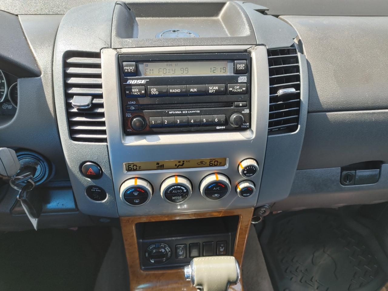 Nissan Pathfinder LE 2007