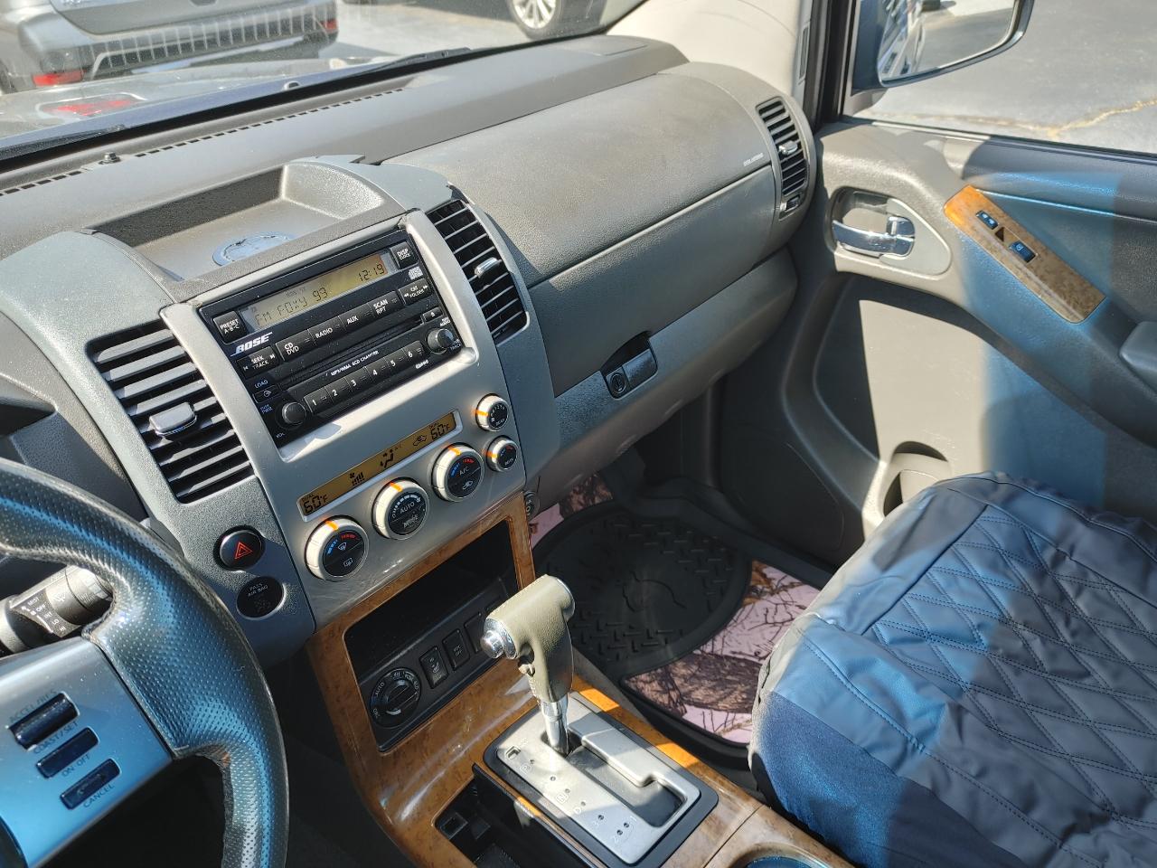 Nissan Pathfinder LE 2007