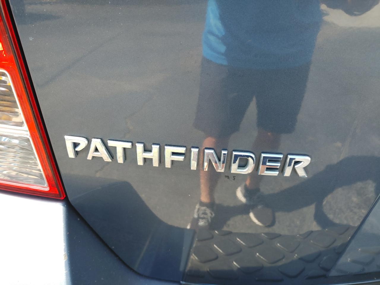 Nissan Pathfinder LE 2007