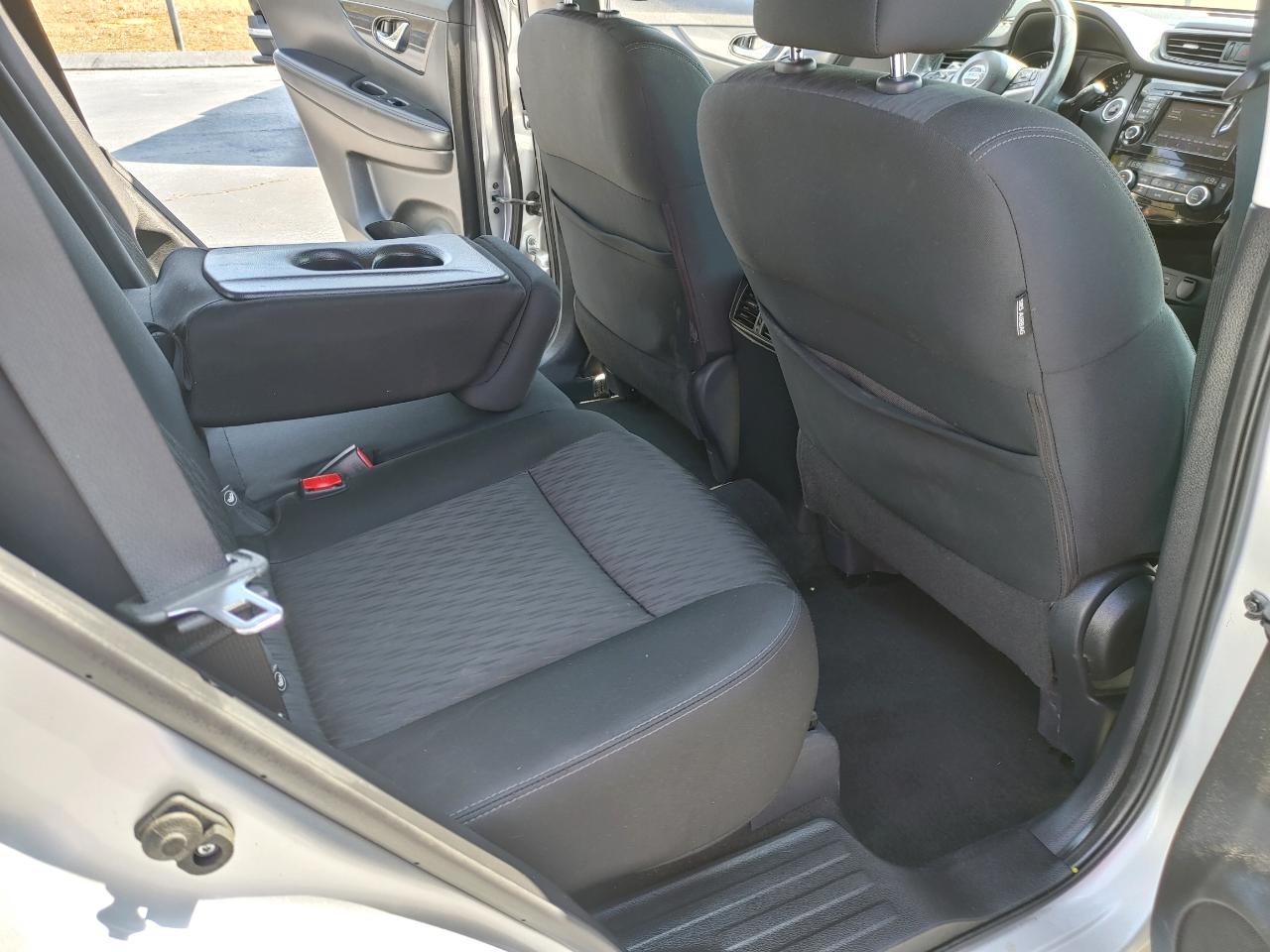 Nissan Rogue FWD SV 2018