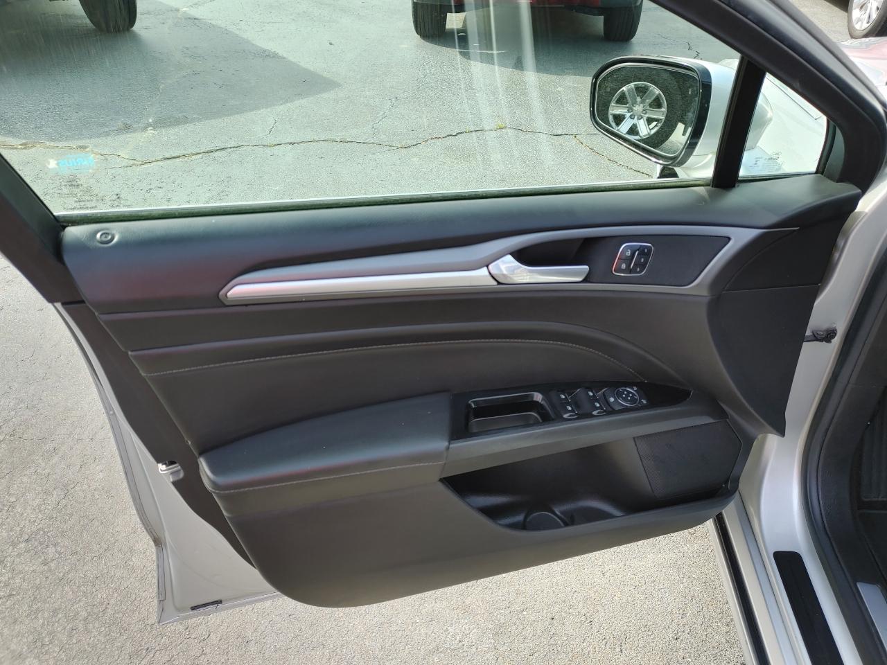 Ford Fusion Titanium 2016