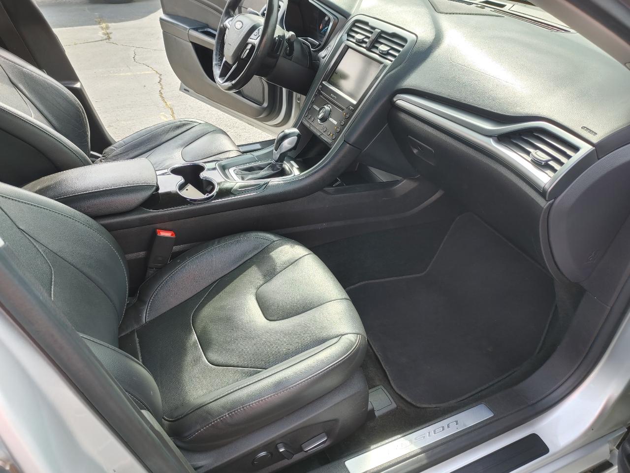 Ford Fusion Titanium 2016