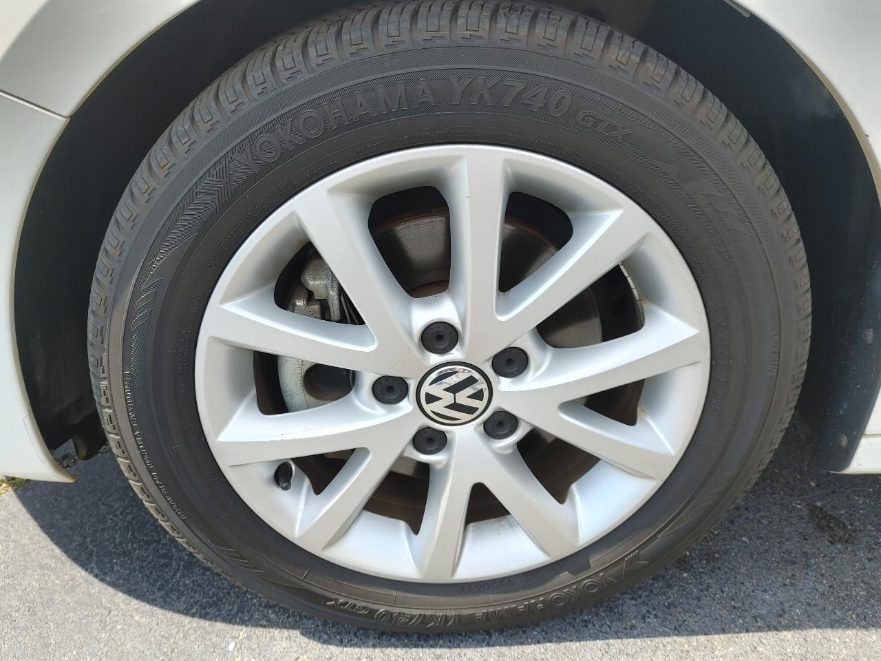 Volkswagen Jetta Sedan  2014