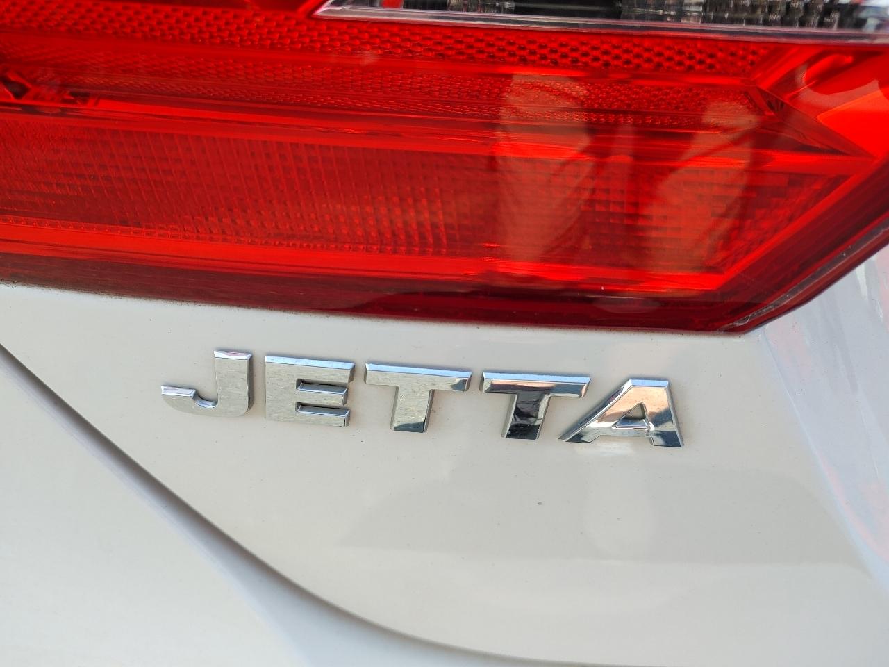 Volkswagen Jetta Sedan  2014