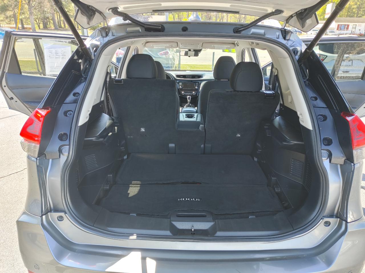 Nissan Rogue SV 2019