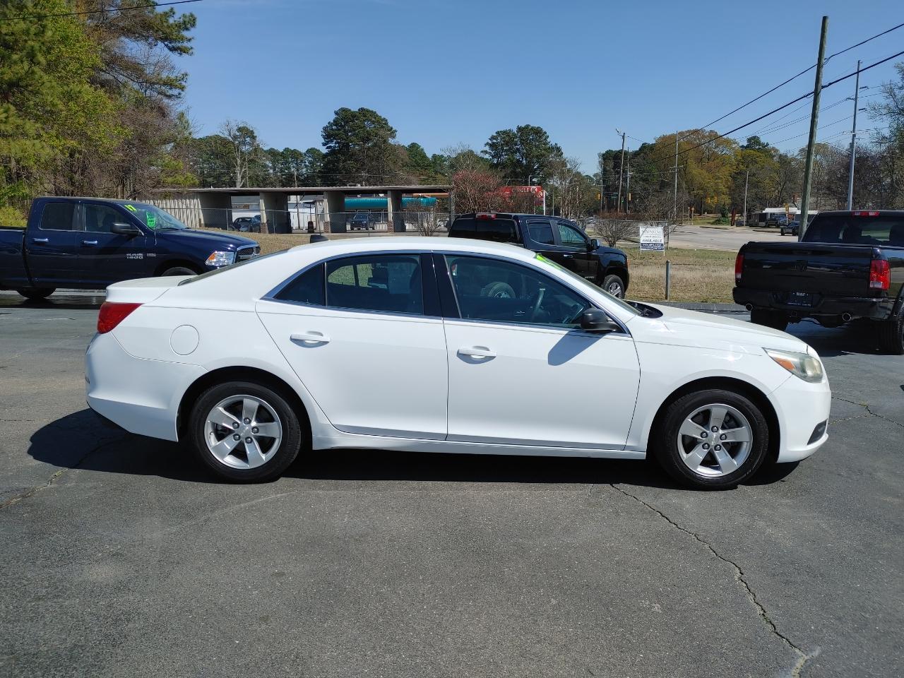 Chevrolet Malibu 4dr Sdn LS w/1LS 2013