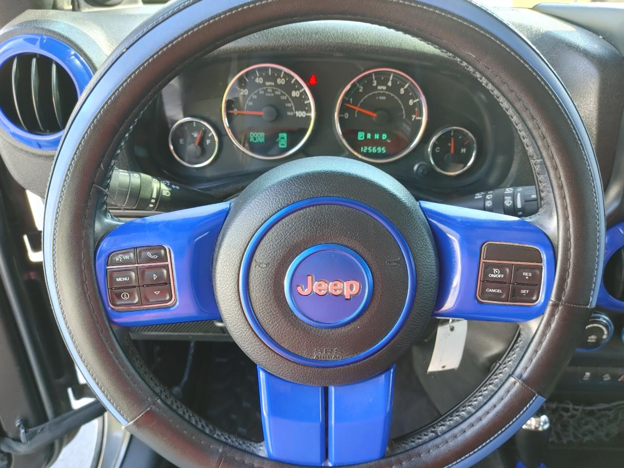 Jeep Wrangler Unlimited 4WD 4dr Rubicon 2014