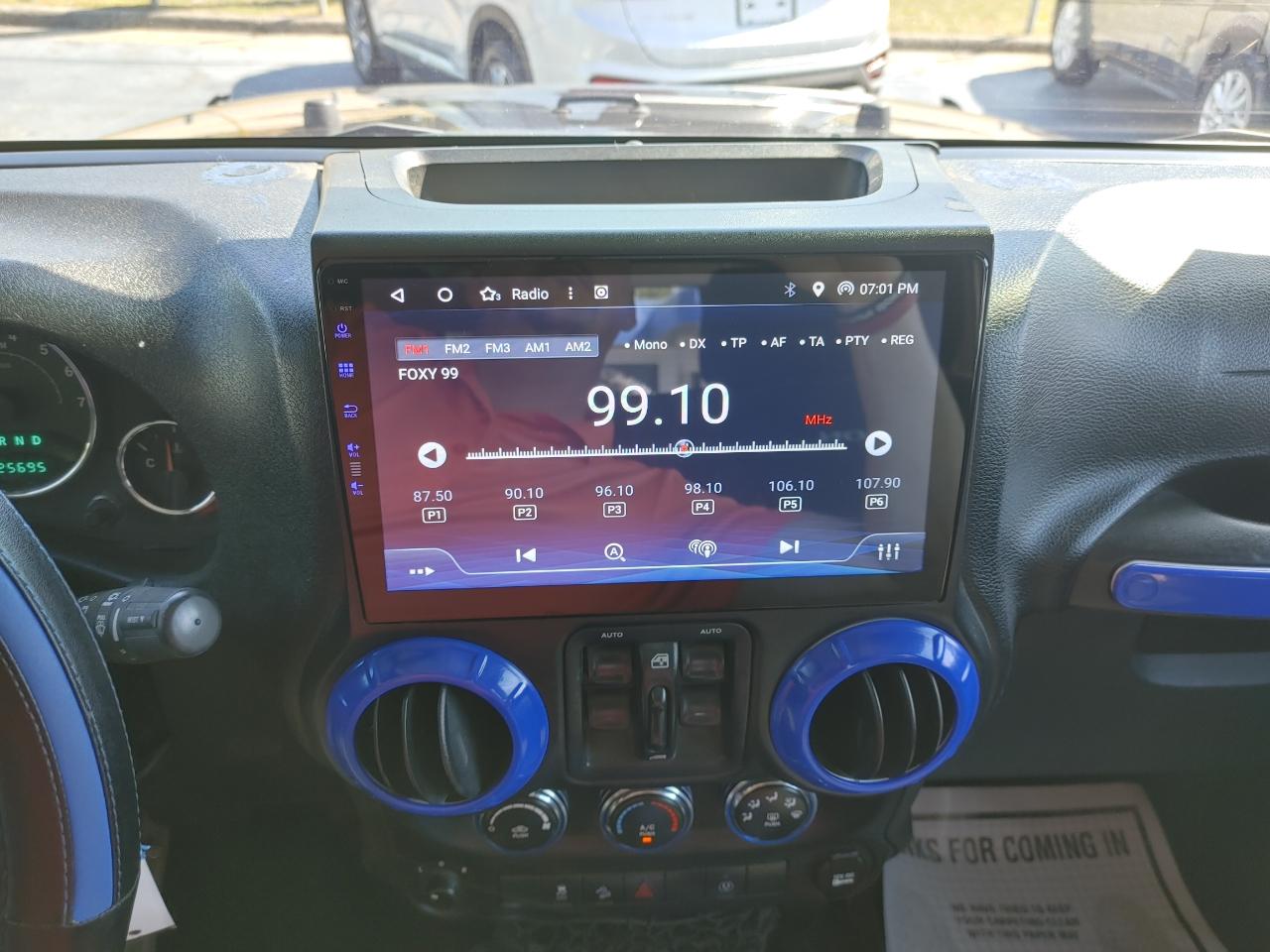 Jeep Wrangler Unlimited 4WD 4dr Rubicon 2014