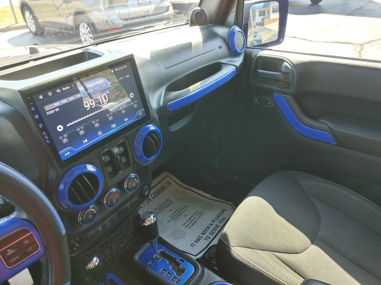 Jeep Wrangler Unlimited 4WD 4dr Rubicon 2014