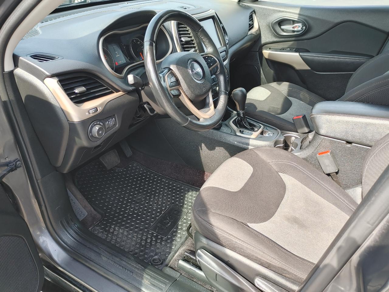 Jeep Cherokee Latitude Tech Connect 4x4 2018