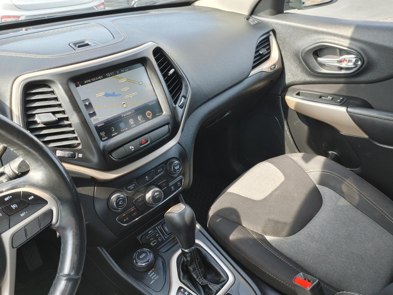 Jeep Cherokee Latitude Tech Connect 4x4 2018