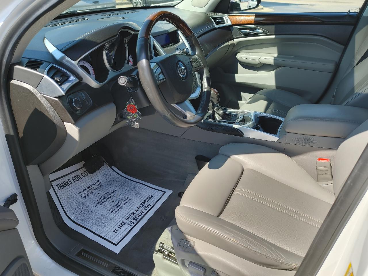 Cadillac SRX Luxury Collection AWD 2011