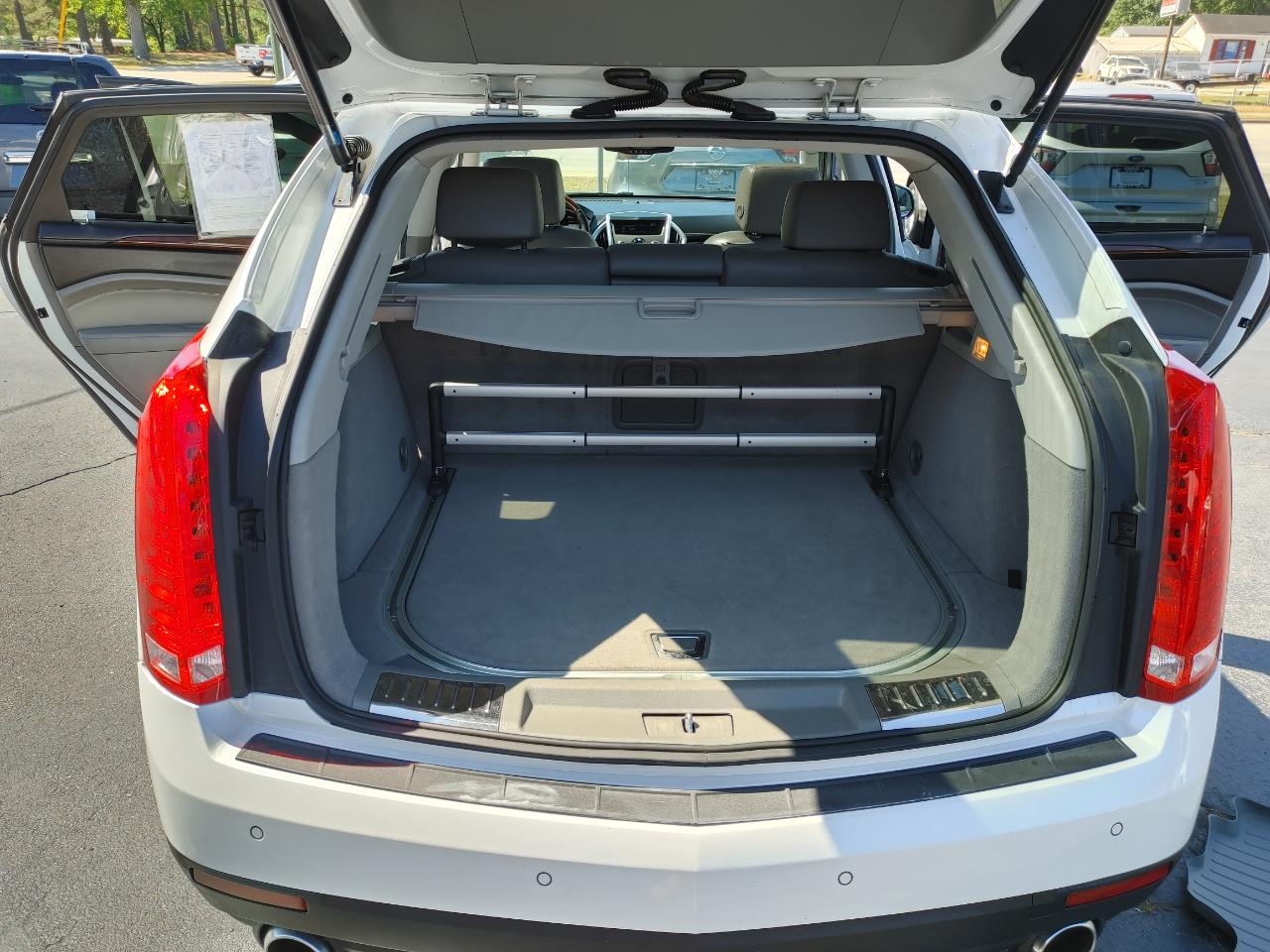 Cadillac SRX Luxury Collection AWD 2011