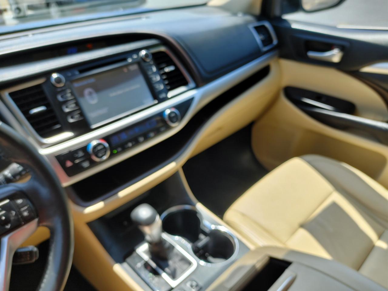 Toyota Highlander XLE FWD V6 2015