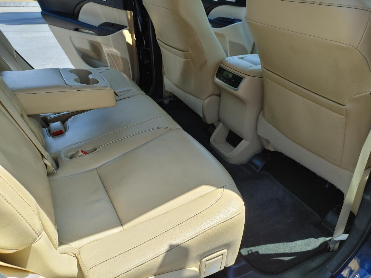 Toyota Highlander XLE FWD V6 2015