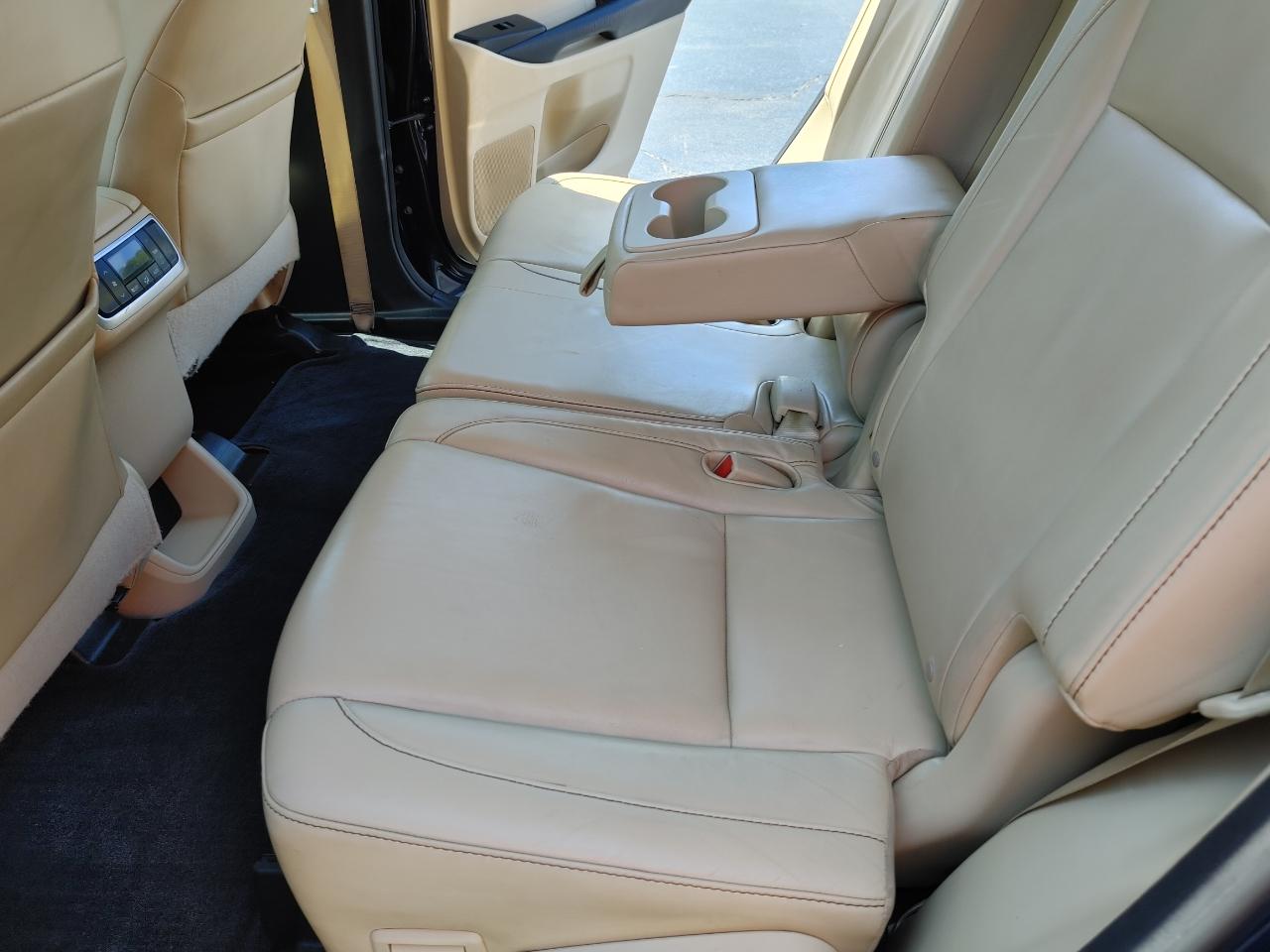 Toyota Highlander XLE FWD V6 2015