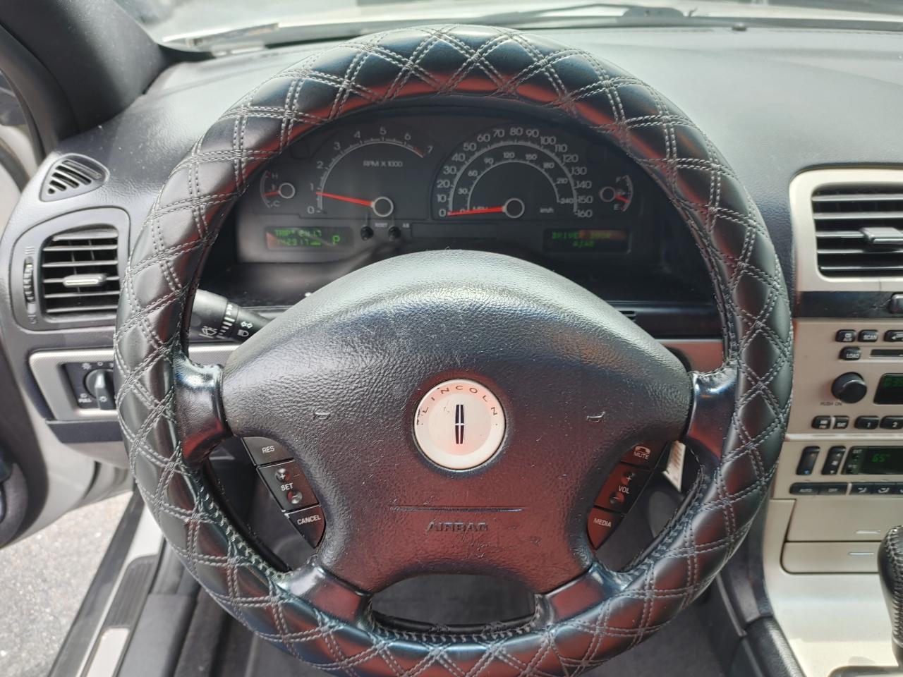 Lincoln LS 4dr Sdn V8 Auto w/Sport Pkg 2005