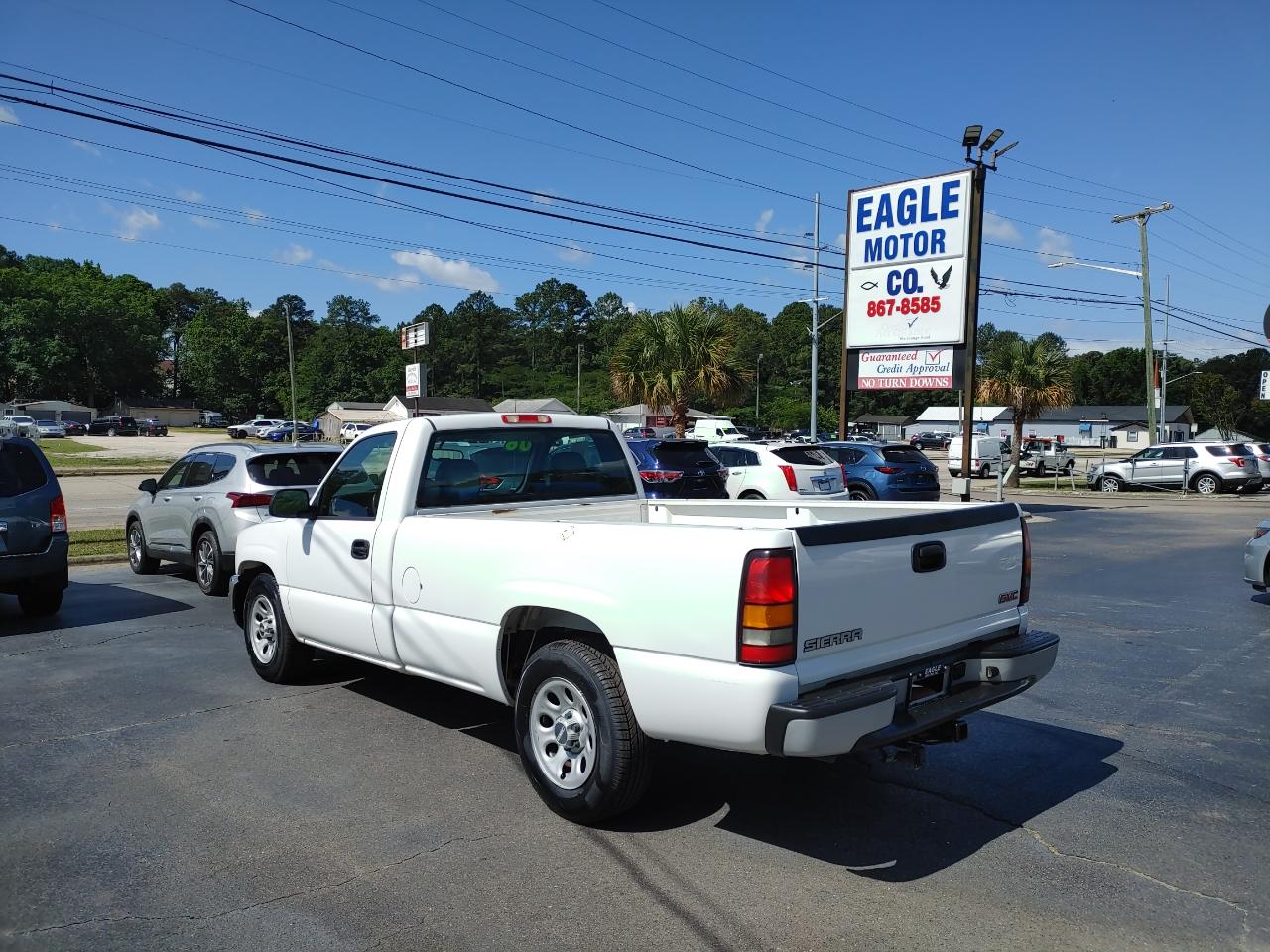 GMC Sierra 1500 Reg Cab 133.0" WB 2WD Work Truck 2006