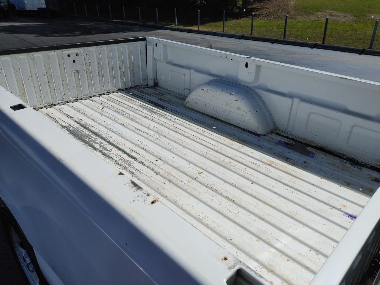 GMC Sierra 1500 Reg Cab 133.0" WB 2WD Work Truck 2006