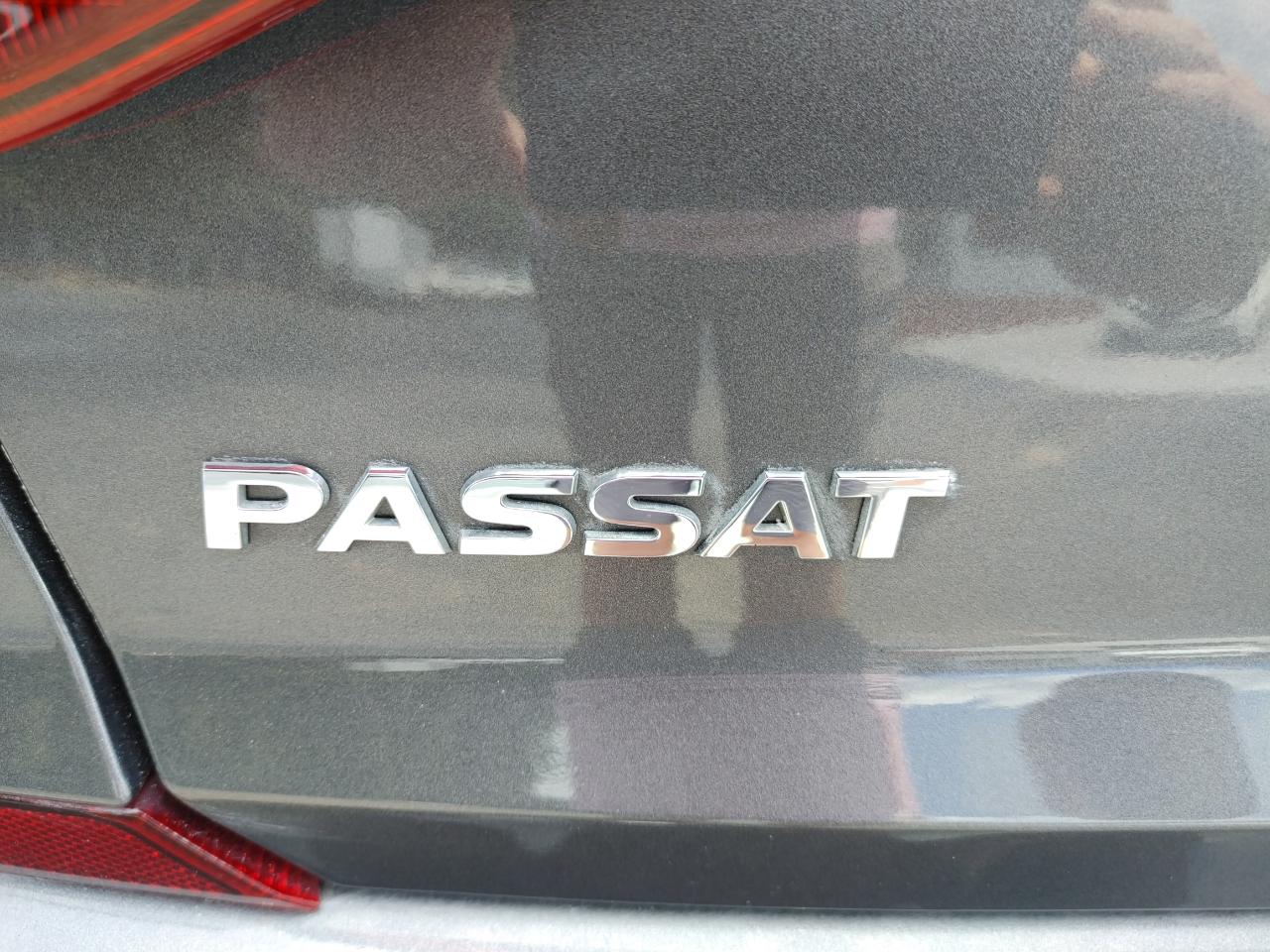 Volkswagen Passat 2.0T R-Line Auto 2018
