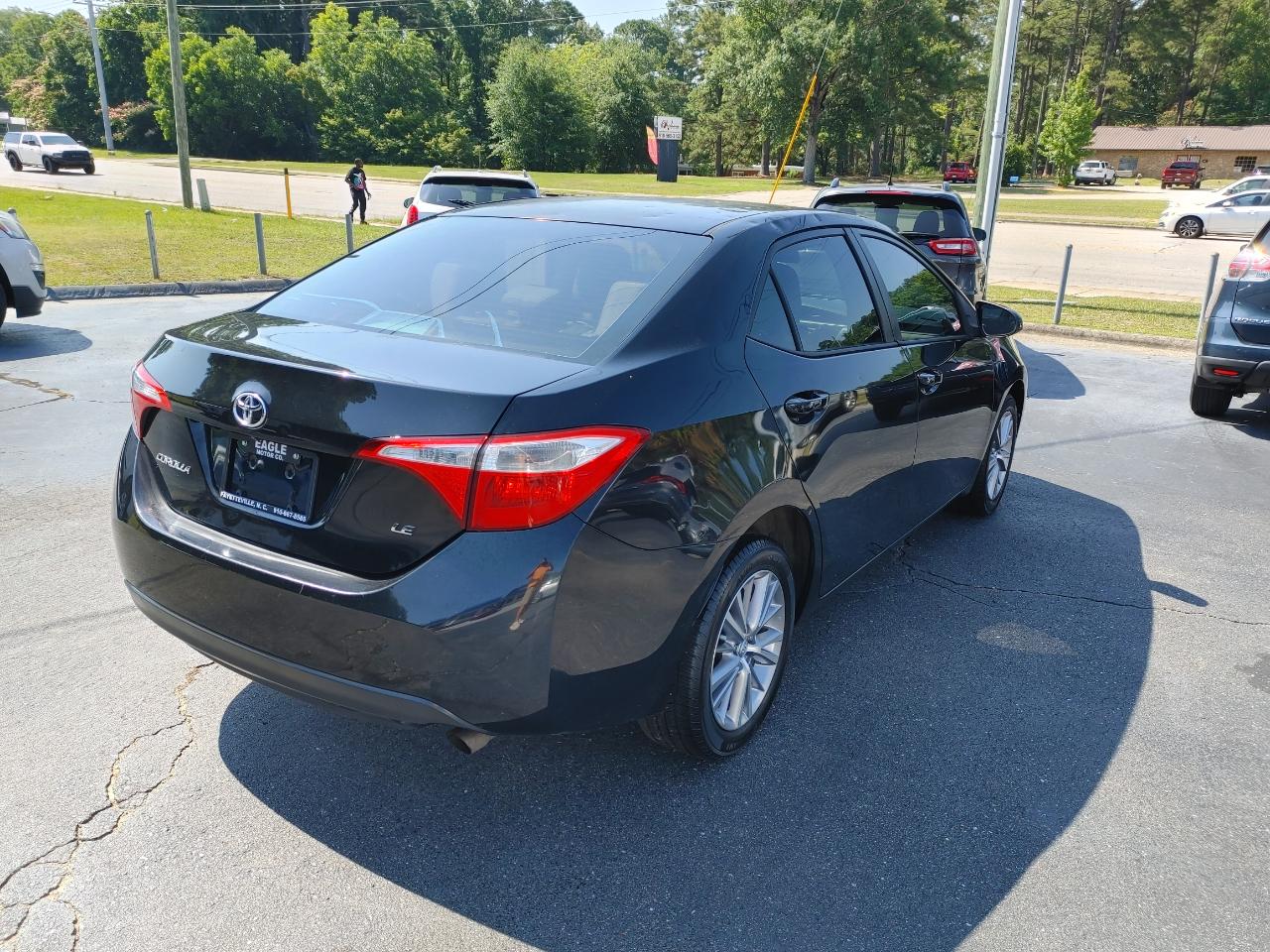 Toyota Corolla LE 2014