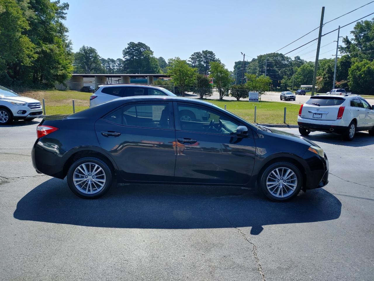 Toyota Corolla LE 2014