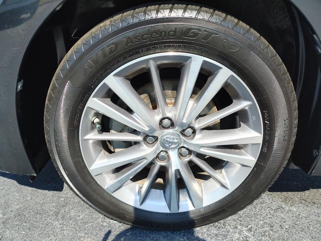 Toyota Corolla LE 2014