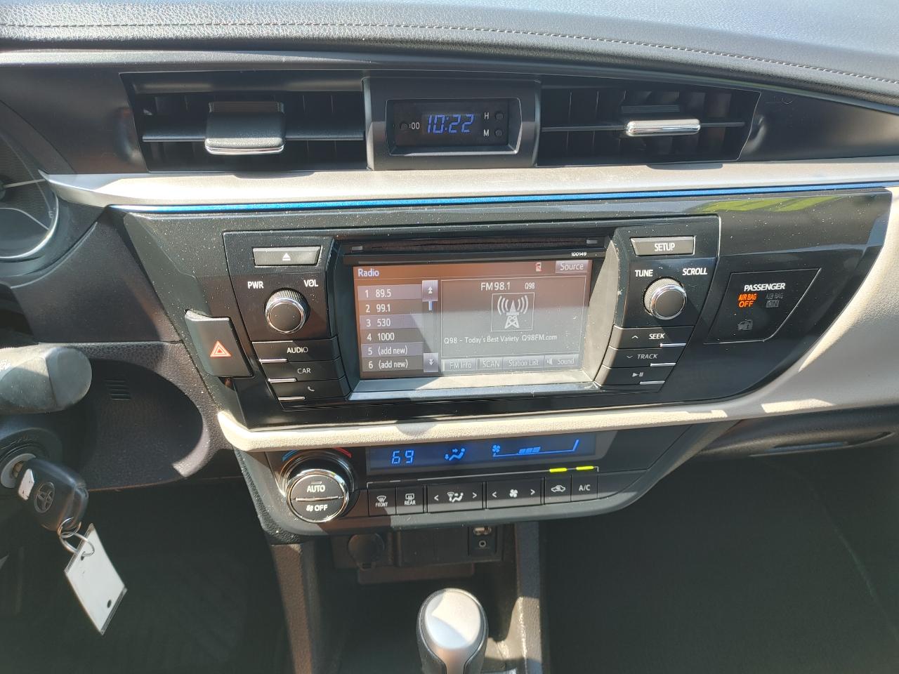 Toyota Corolla LE 2014