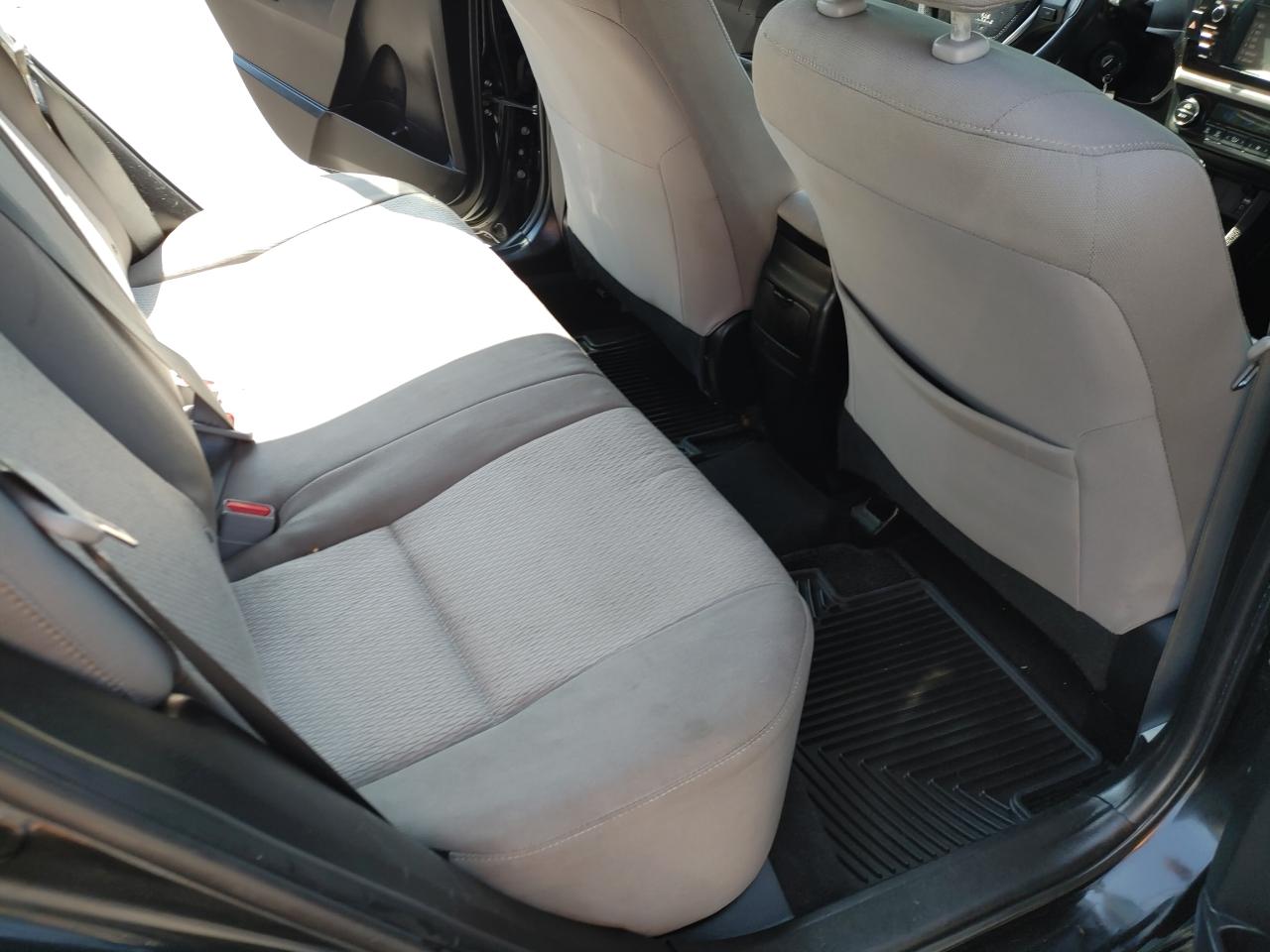 Toyota Corolla LE 2014